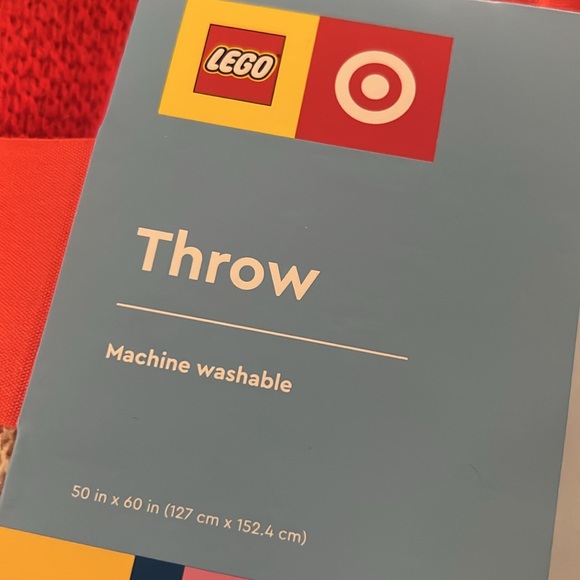 Lego x Target machine washable throw - Picture 2 of 5